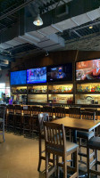 Boston Pizza inside