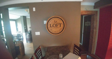 Le Loft. A Vin Et Resto food