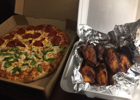 Vito's Pizza Wings food