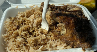 Nella's Jerk food