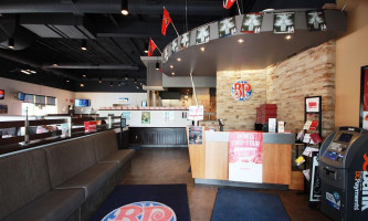 Boston Pizza inside