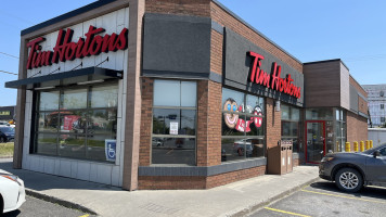 Tim Hortons outside