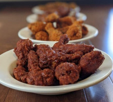 Smitty's Lounge Kenaston Dentro