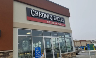 Chronic Tacos outside