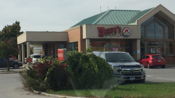 Wendy's Old Fashioned Hamburgers outside