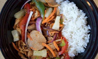 Mongo's Fresh, Fast Stir Fry food