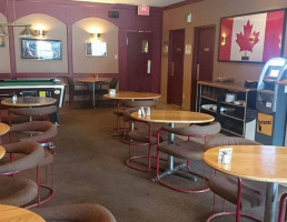 Gusto’s And Lounge inside