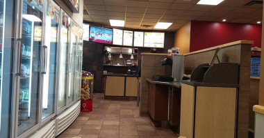 Dairy Queen Grill Chill inside