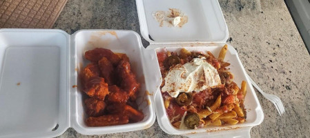 6ixty Wings food