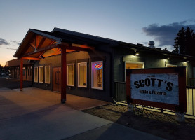 Scott's Grille Pizzeria outside