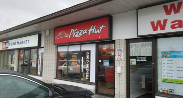 Pizza Hut Sault Ste. Marie food