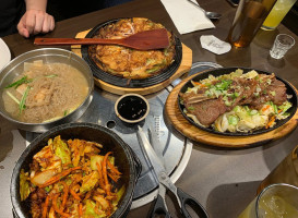 Ta Bom Korean Cuisine food