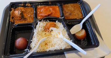 Hurry Curry Devonshire Mall food