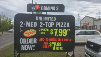 Domino's Pizza outside