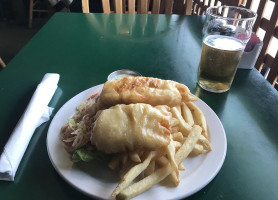 Wellington's Pub Grill food