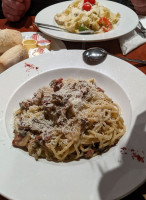 Ennio's Pasta House food