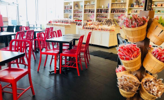 Chocolats Favoris inside