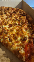 Moo's Pizza food