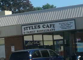 Style's Cafe outside