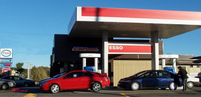 Esso Mini Marche Du Lac Inc outside