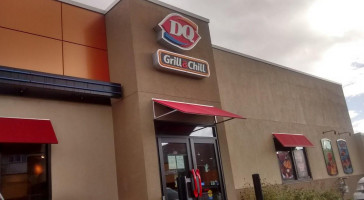 Dairy Queen Grill Chill outside