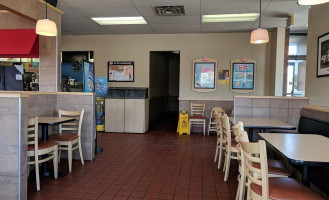 Dairy Queen Grill Chill inside