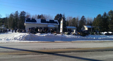 Porterville Diner outside