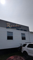 Beaches And Grill Exterior