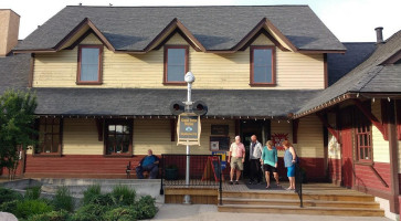 Grand Forks Station Pub outside