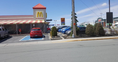 Mcdonalds outside