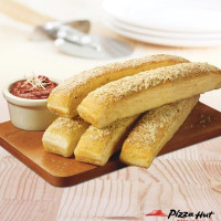 Pizza Hut food