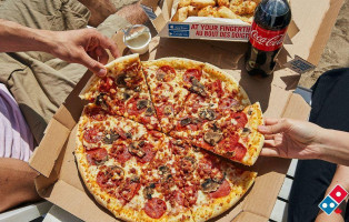 Domino's Pizza food