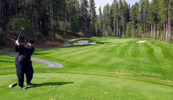 Trickle Creek Golf Resort outside