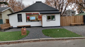 Big Dipper Ice Cream Shop outside