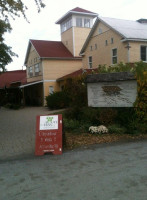 Vignoble De L’orpailleur outside