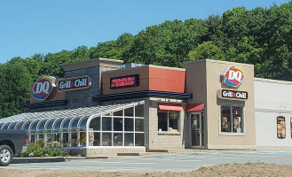 Dairy Queen Grill Chill outside