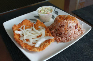 Restaurante Dos Banderas food