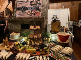 Epicuriens Cie Service De Traiteur À l'intérieur