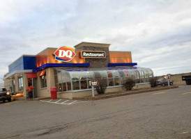 Dairy Queen Grill Chill outside