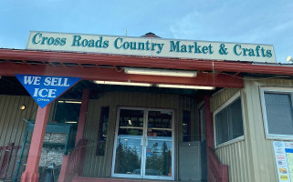 Crossroads Country Market outside