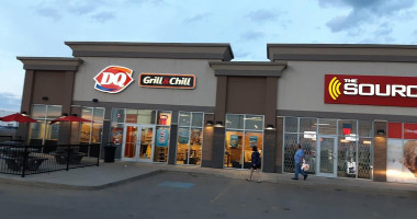 Dairy Queen Grill Chill outside