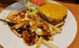 Smitty's Family And Lounge food