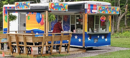 Terry's Chip Truck outside