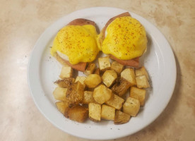 Daly's Diner Quinton, Saskatchewan food