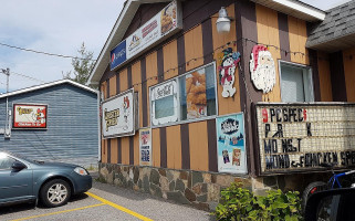 Chester Fried Chicken outside