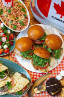 Oliver & Bonacini Café Grill food