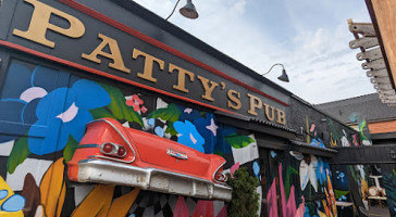 Patty's Pub outside