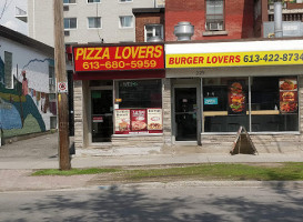 Pizza Lovers outside