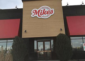 Mikes Restaurants outside