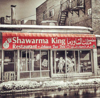 Shawarma's King outside